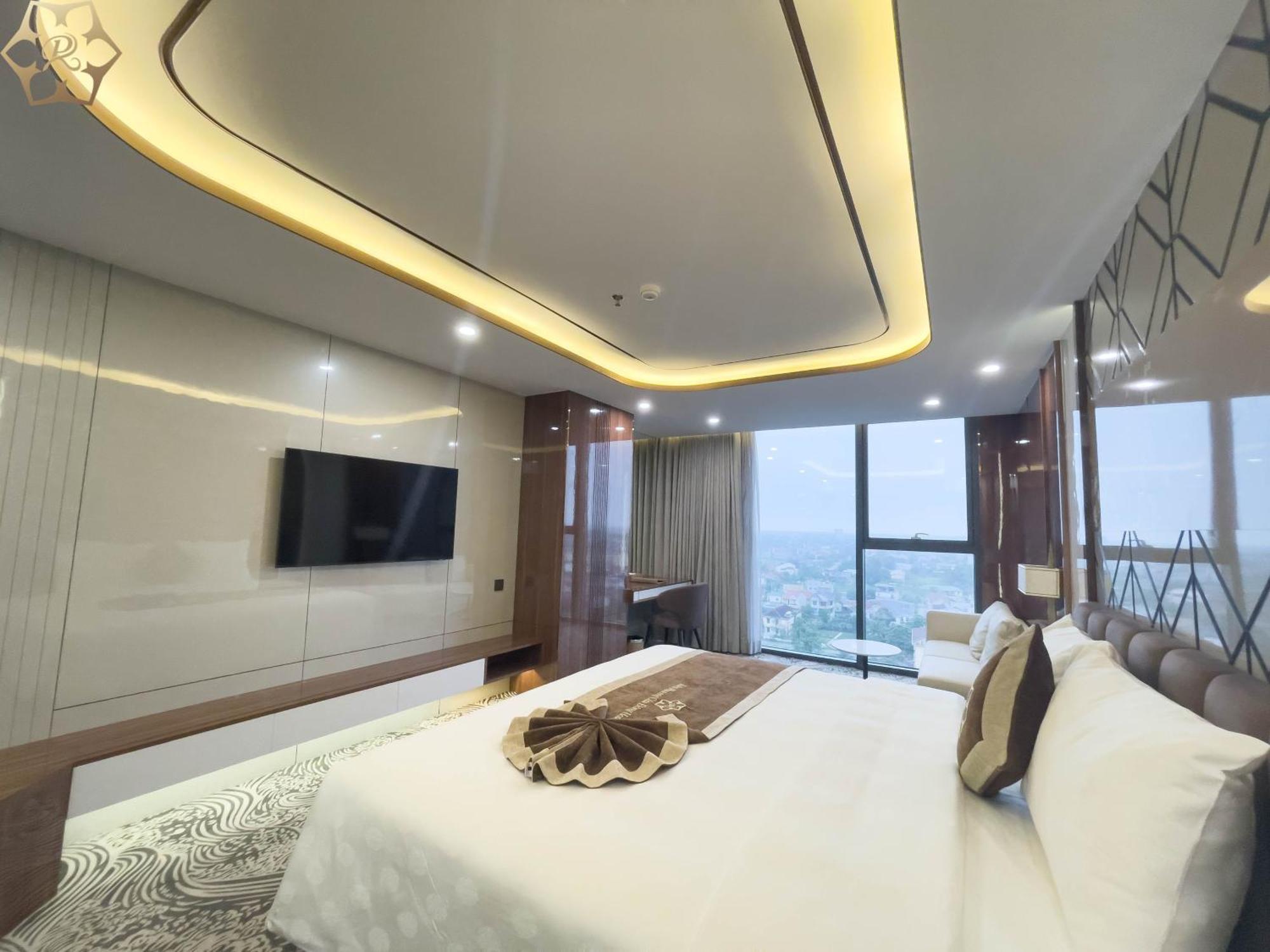 Cua Dong Luxury Hotel Vinh Phòng bức ảnh